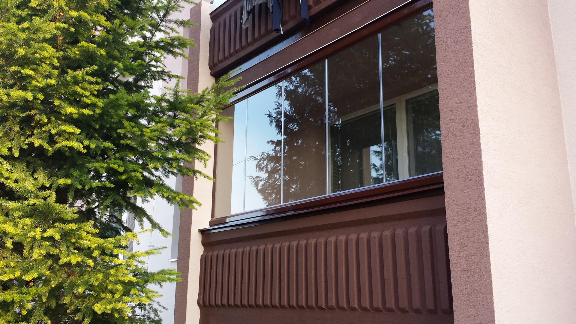 Bezrámové zasklení AluVista