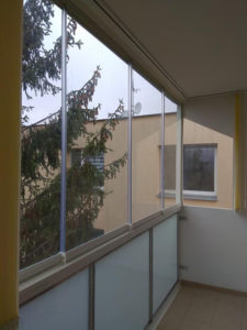 CABAL bezrámové zasklení AluFlexi