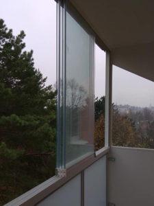 CABAL bezrámové zasklení AluFlexi