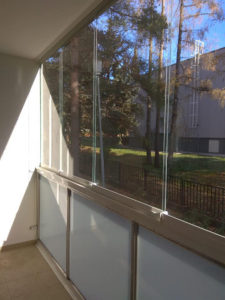 CABAL bezrámové zasklení AluFlexi