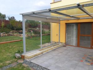 zastřešení a zasklení rámovým systémem ALUCOMBI, CABAL MORAVIA s.r.o.