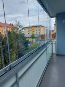 CABAL Moravia s.r.o. zasklívání lodžií a balkonů