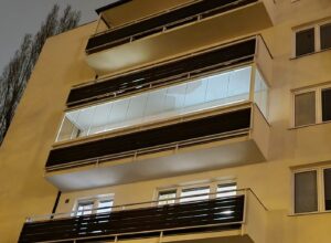 CABAL bezrámové zasklení AluVista