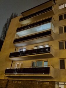 CABAL bezrámové zasklení AluVista